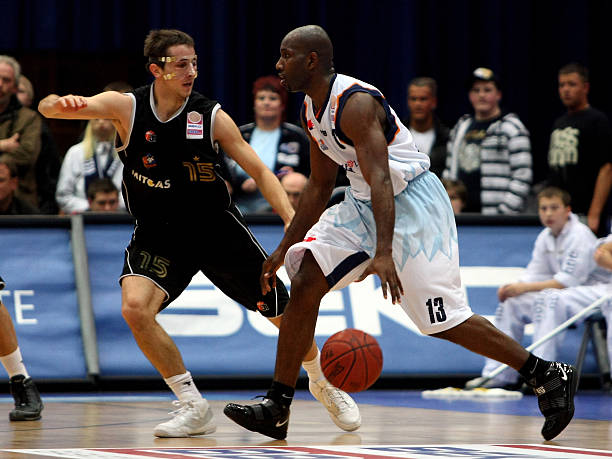 既是沙特足 既是沙特足