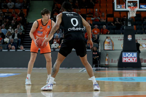 土超三队接 土超三队接